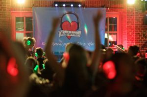 Heartphones_0816-Header